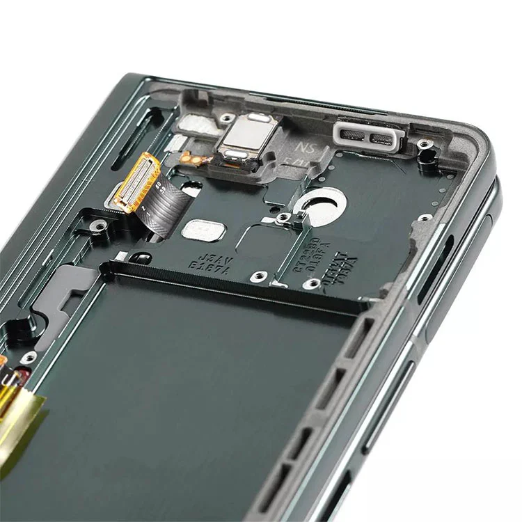 أضعاف 3 شاشات LCD