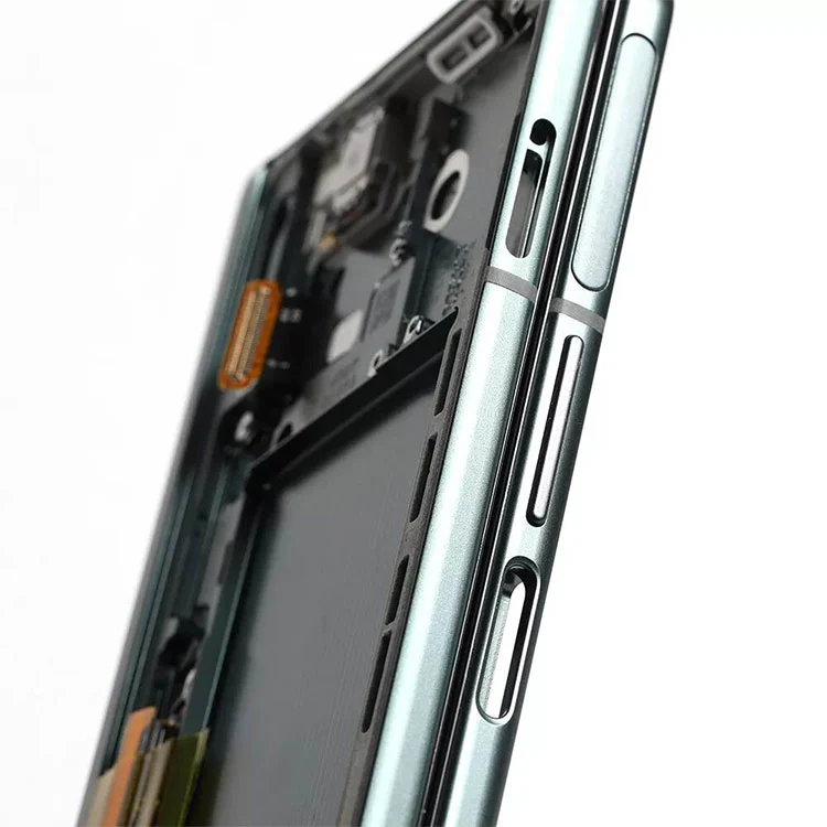 أضعاف 3 شاشات LCD